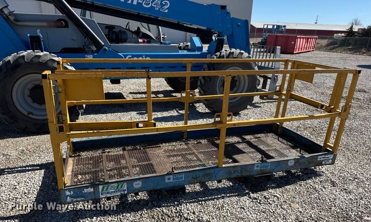 image for item EQ1095 2007 Genie GTH-842 telehandler