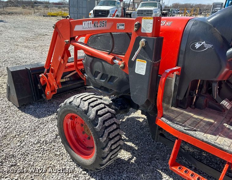 image for item EQ1096 2009 Kioti DK35SE MFWD tractor