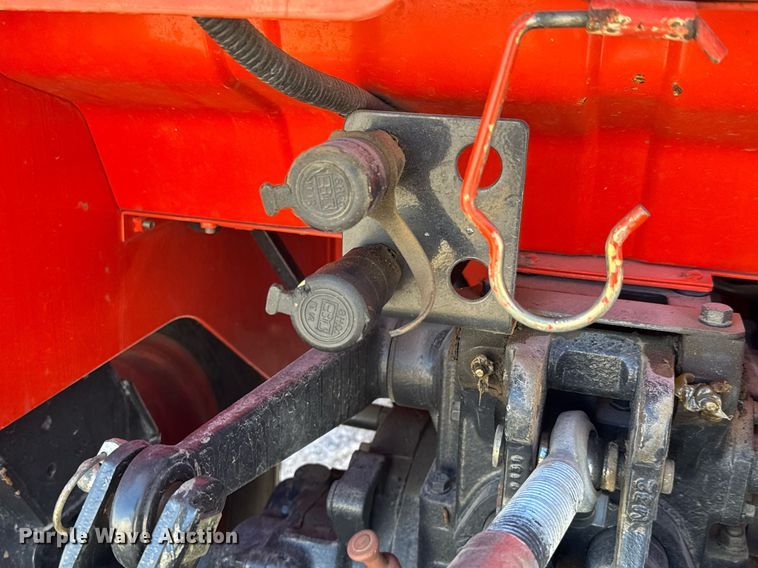 image for item EQ1096 2009 Kioti DK35SE MFWD tractor