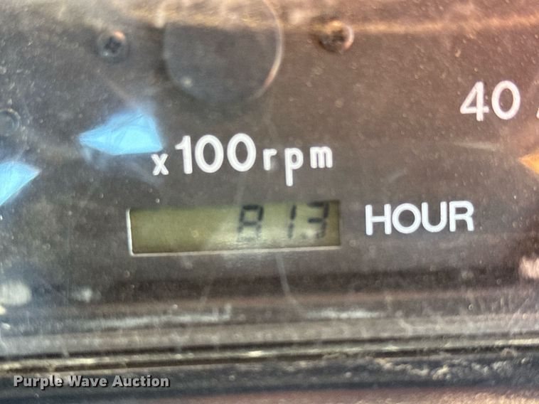 image for item EQ1096 2009 Kioti DK35SE MFWD tractor