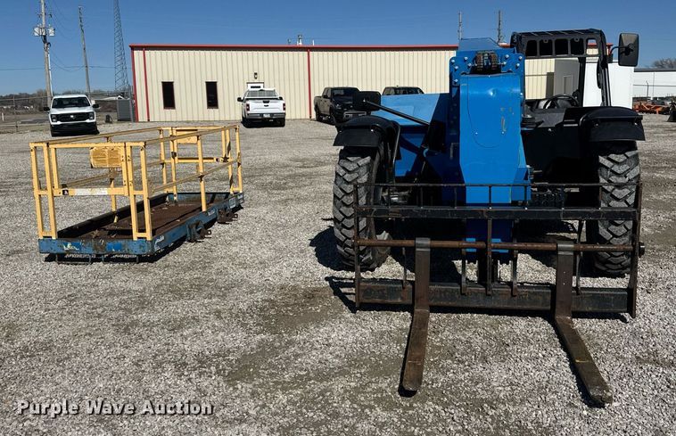 image for item EQ1097 2016 Genie GTH-844 telehandler