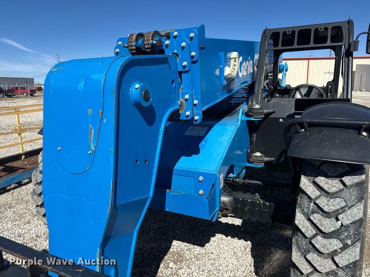 image for item EQ1097 2016 Genie GTH-844 telehandler