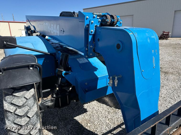 image for item EQ1097 2016 Genie GTH-844 telehandler