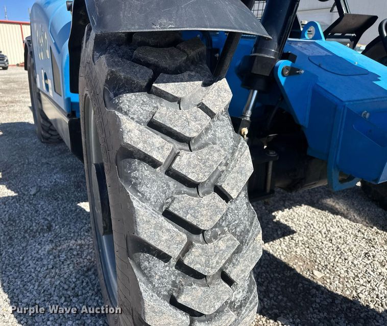image for item EQ1097 2016 Genie GTH-844 telehandler