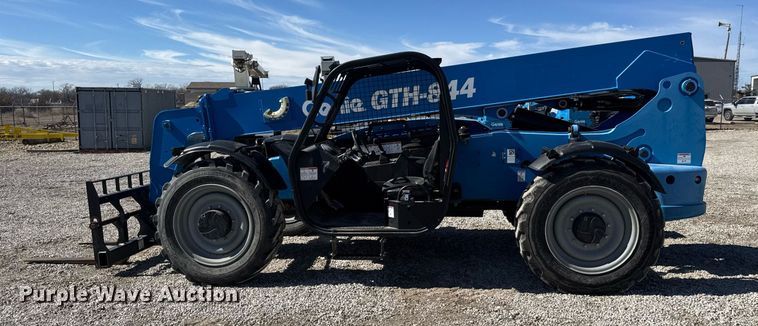 image for item EQ1098 2016 Genie GTH-844 telehandler