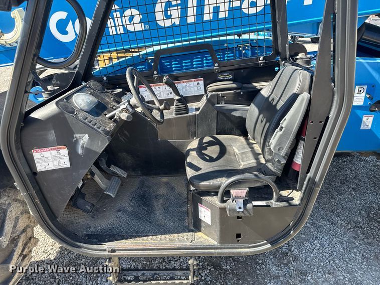 image for item EQ1098 2016 Genie GTH-844 telehandler