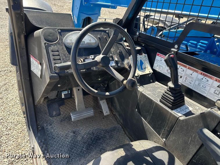 image for item EQ1098 2016 Genie GTH-844 telehandler