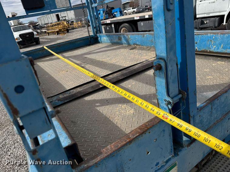image for item EQ1104 2006 Genie GS-3268 RT scissor lift