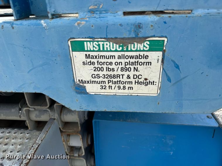 image for item EQ1104 2006 Genie GS-3268 RT scissor lift