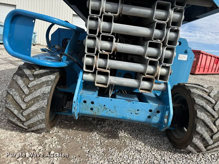 image for item EQ1104 2006 Genie GS-3268 RT scissor lift