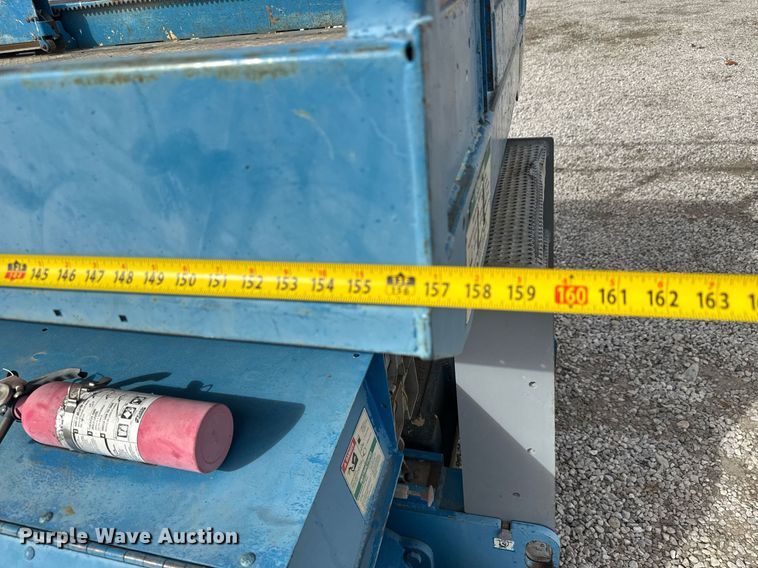 image for item EQ1104 2006 Genie GS-3268 RT scissor lift