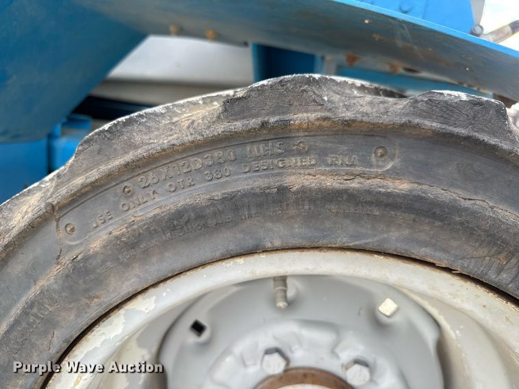 image for item EQ1104 2006 Genie GS-3268 RT scissor lift