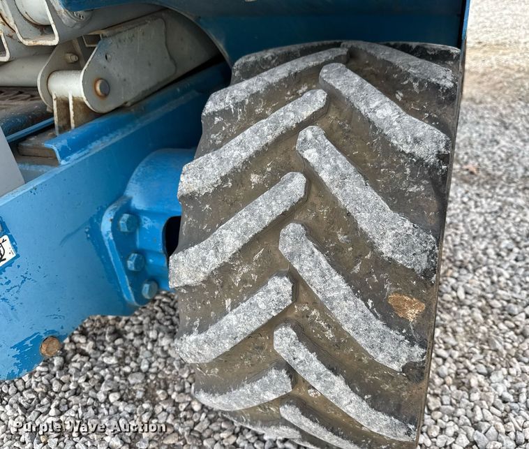 image for item EQ1104 2006 Genie GS-3268 RT scissor lift