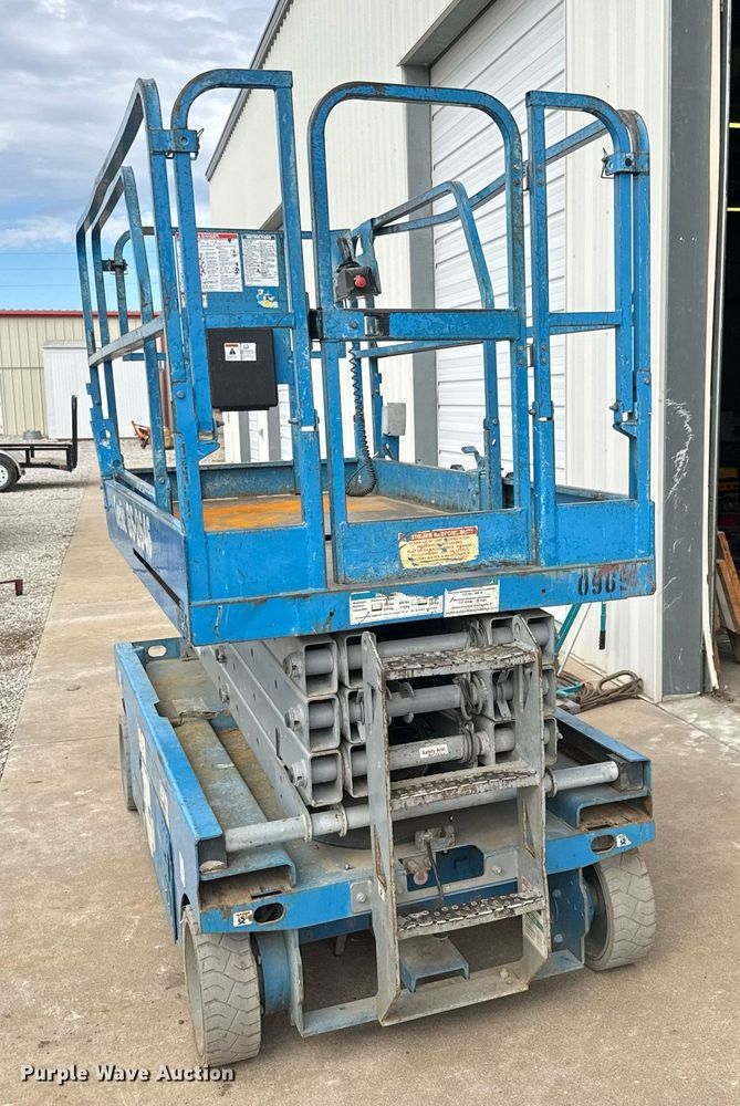 image for item EQ1105 Genie GS-2646 scissor lift