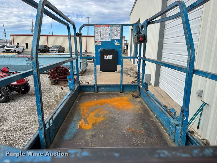 image for item EQ1105 Genie GS-2646 scissor lift