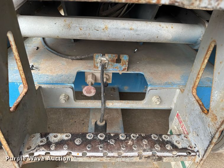 image for item EQ1105 Genie GS-2646 scissor lift