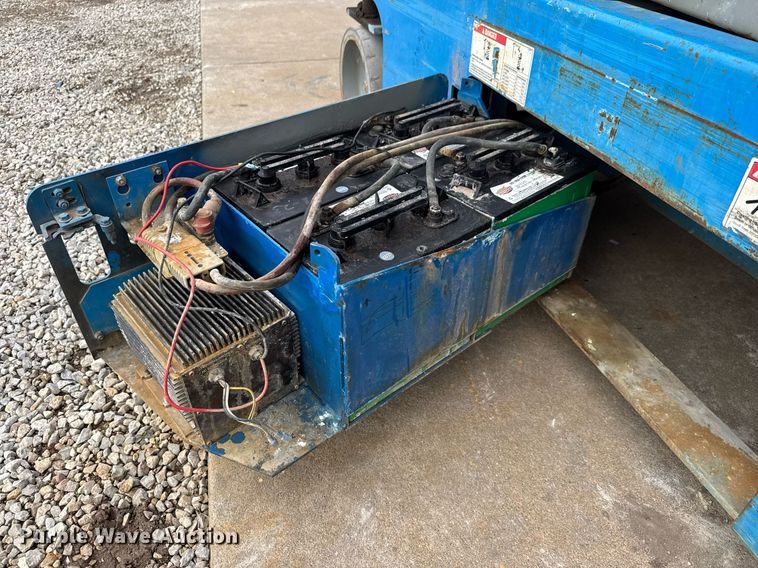 image for item EQ1105 Genie GS-2646 scissor lift