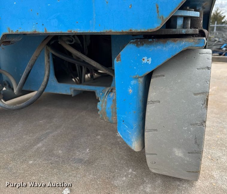image for item EQ1105 Genie GS-2646 scissor lift