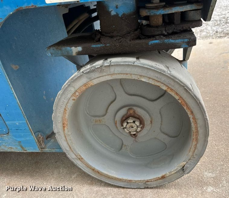 image for item EQ1105 Genie GS-2646 scissor lift