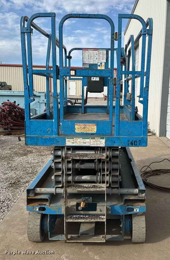 image for item EQ1106 Genie GS-2646 scissor lift