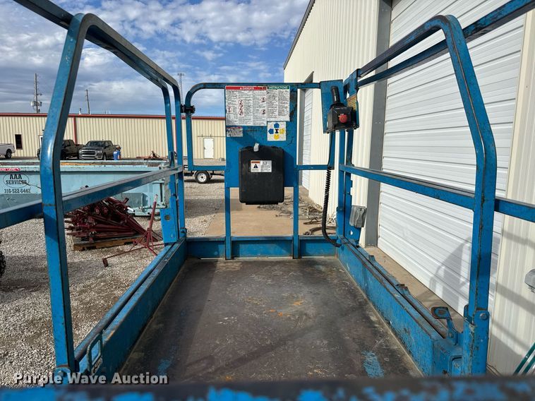image for item EQ1106 Genie GS-2646 scissor lift