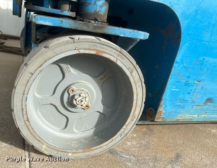 image for item EQ1106 Genie GS-2646 scissor lift