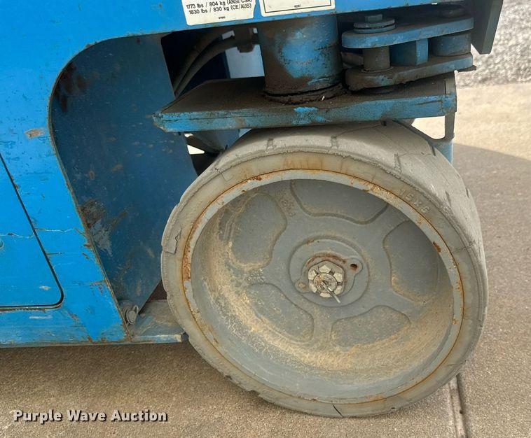 image for item EQ1106 Genie GS-2646 scissor lift