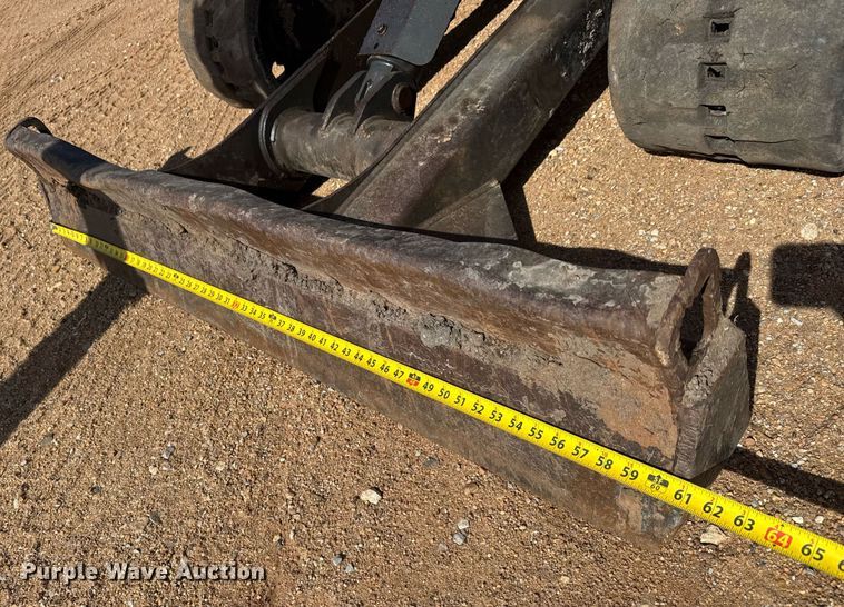 image for item EQ1116 2011 Bobcat E32 M mini excavator