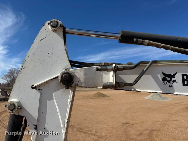 image for item EQ1116 2011 Bobcat E32 M mini excavator