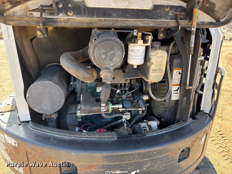 image for item EQ1116 2011 Bobcat E32 M mini excavator