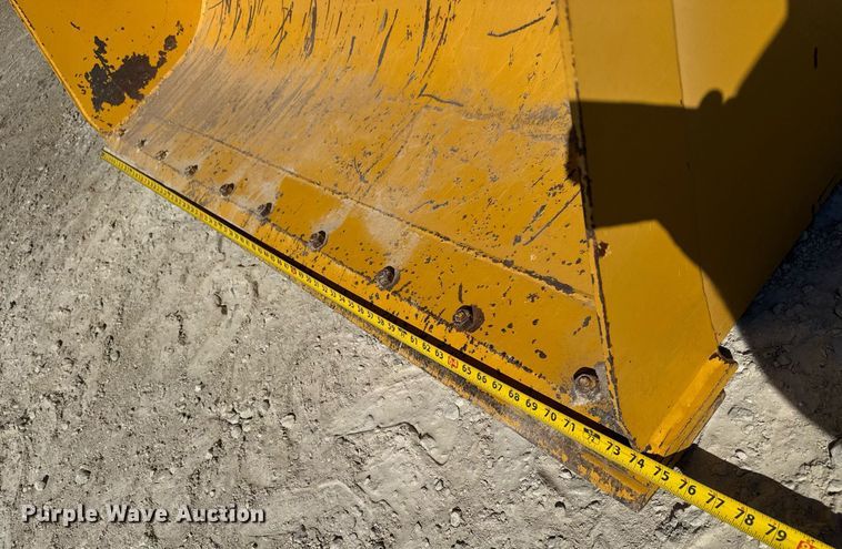 image for item EQ1118 2005 John Deere 244J wheel loader