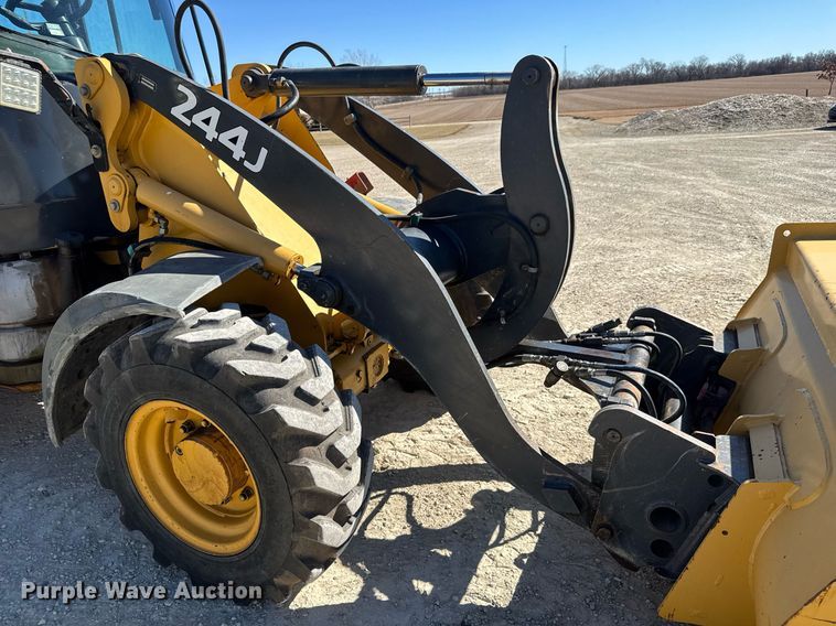 image for item EQ1118 2005 John Deere 244J wheel loader