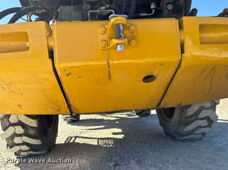 image for item EQ1118 2005 John Deere 244J wheel loader