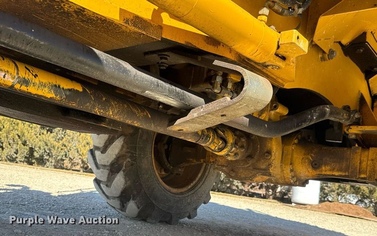 image for item EQ1118 2005 John Deere 244J wheel loader