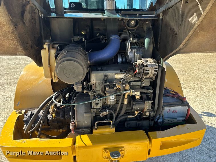 image for item EQ1118 2005 John Deere 244J wheel loader