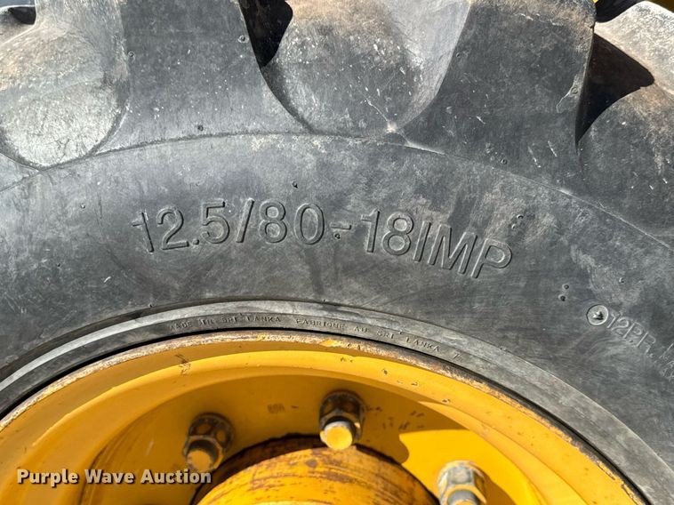 image for item EQ1118 2005 John Deere 244J wheel loader