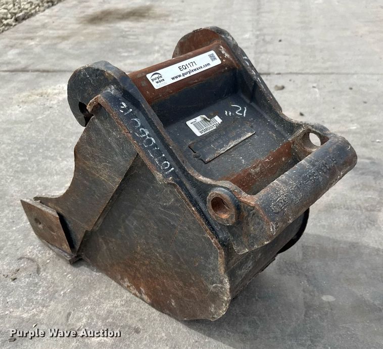 image for item EQ1171 Bobcat mini excavator bucket