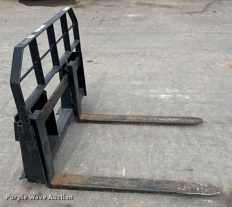 image for item EQ1172 Arrow skid steer forks