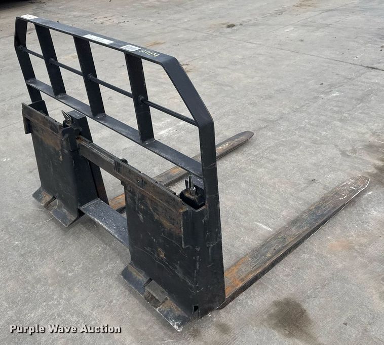 image for item EQ1172 Arrow skid steer forks