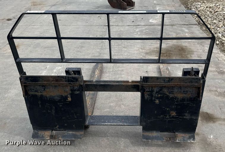 image for item EQ1172 Arrow skid steer forks