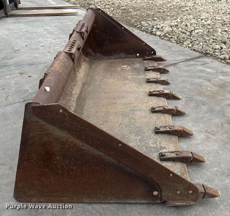 image for item EQ1175 Bobcat 74 Lo Pro skid steer bucket