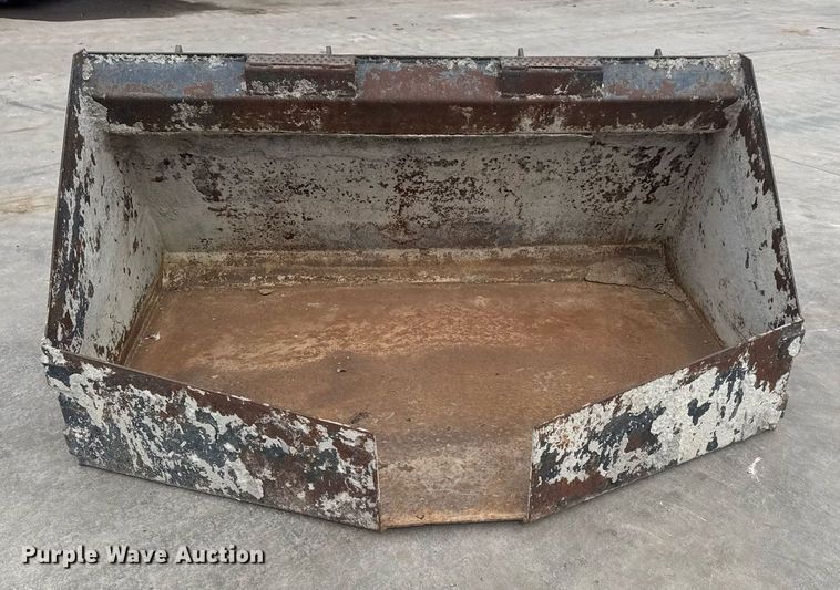 image for item EQ1176 Skid steer concrete bucket