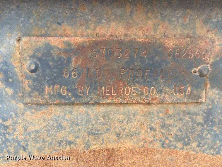 image for item EQ1178 Melroe 66 Low Profile skid steer bucket