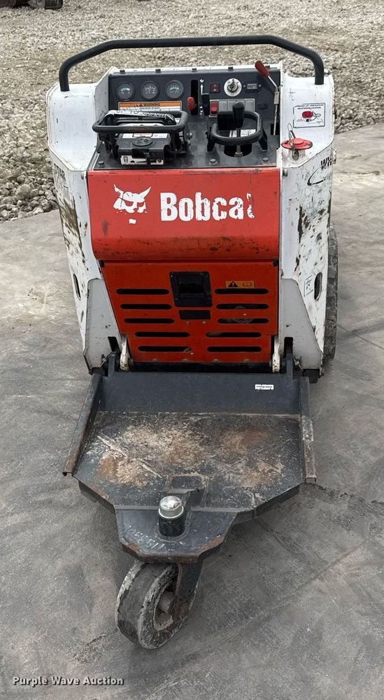 image for item EQ1181 2014 Bobcat MT52 compact utility loader