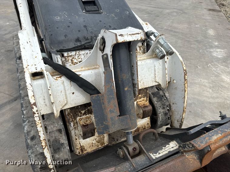 image for item EQ1181 2014 Bobcat MT52 compact utility loader