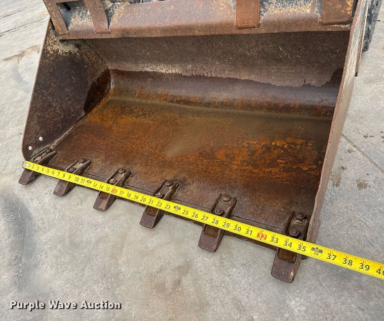 image for item EQ1181 2014 Bobcat MT52 compact utility loader