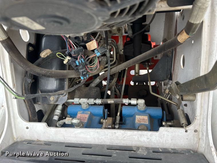 image for item EQ1181 2014 Bobcat MT52 compact utility loader