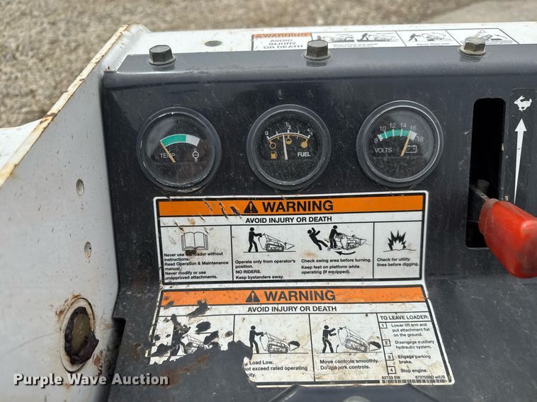 image for item EQ1181 2014 Bobcat MT52 compact utility loader