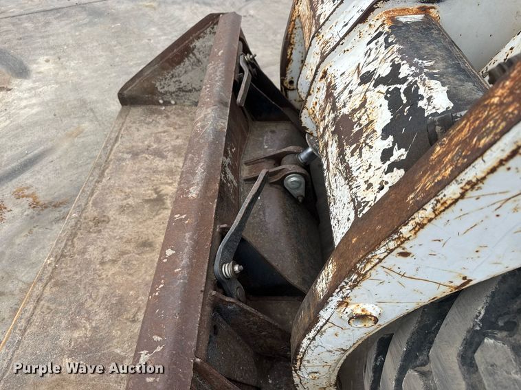 image for item EQ1183 1993 Bobcat 753 skid steer loader