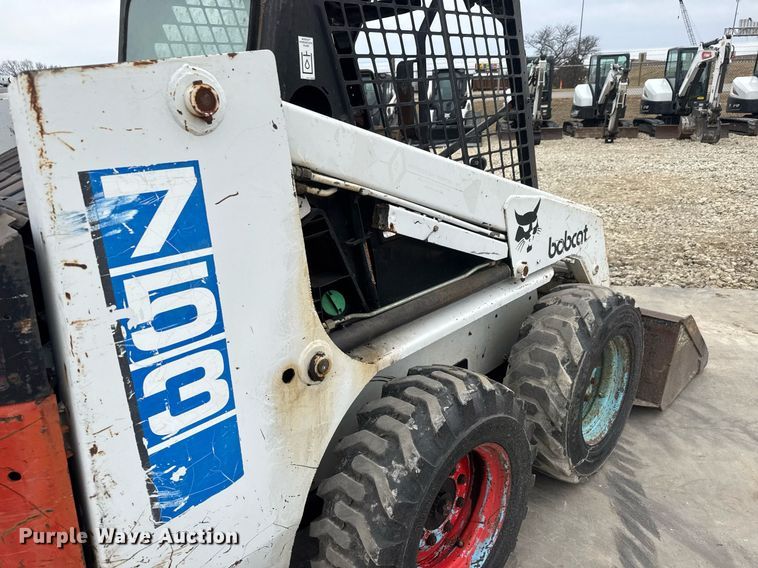 image for item EQ1183 1993 Bobcat 753 skid steer loader